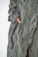 langer und asymmetrischer woll-stretch-mantel mit draht verstärkt