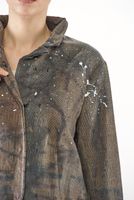 handbemalter und klassischer woll-blazer mit haken & schlingen