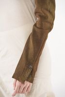 kurze punto di roma-jacke mit klappentaschen und doppelreihiger knopfleiste