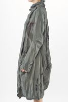 langer und asymmetrischer woll-stretch-mantel mit draht verstärkt