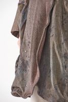 handbemalter karo-woll-mantel mit leichter ballonform und revers